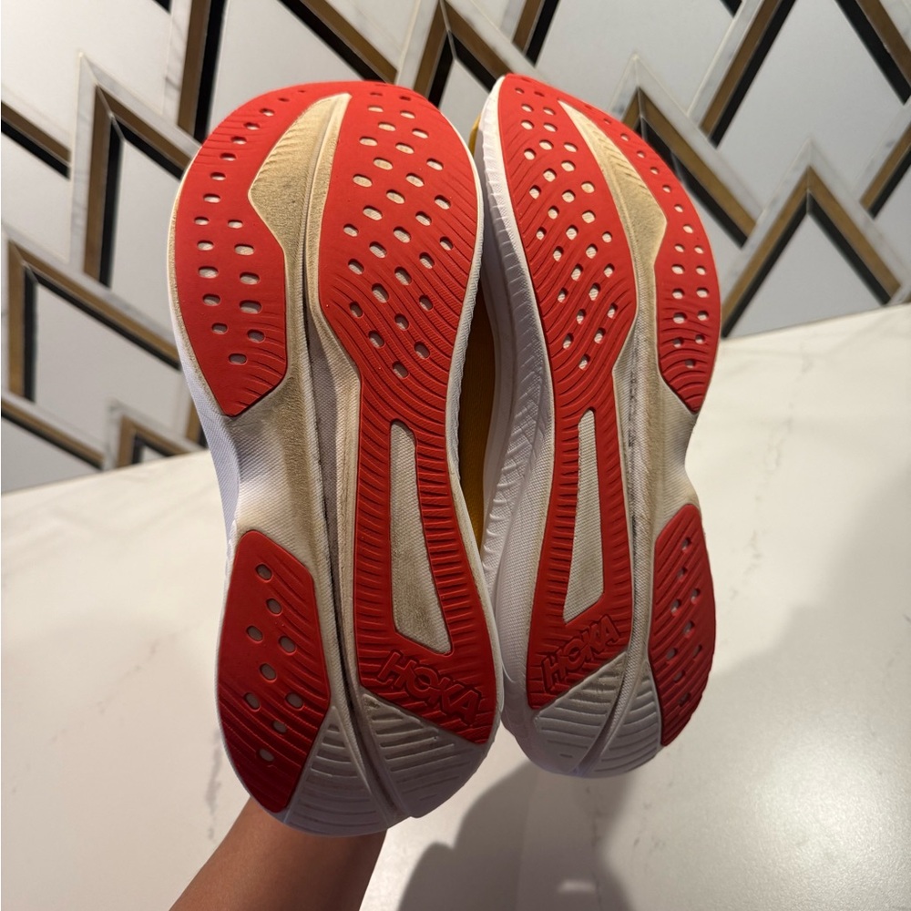 Men’s HOKA Running Shoes - 9.5 - Picture 6 of 6